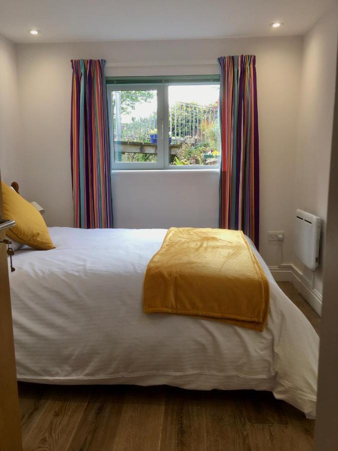 The Wrens Annexe - Stylish Self-Contained 2-Bed Annexe ペンザンス エクステリア 写真