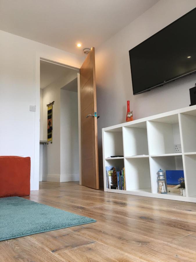 The Wrens Annexe - Stylish Self-Contained 2-Bed Annexe ペンザンス エクステリア 写真