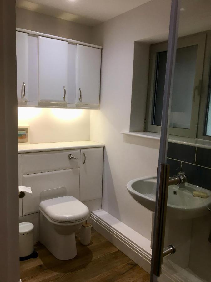 The Wrens Annexe - Stylish Self-Contained 2-Bed Annexe ペンザンス エクステリア 写真